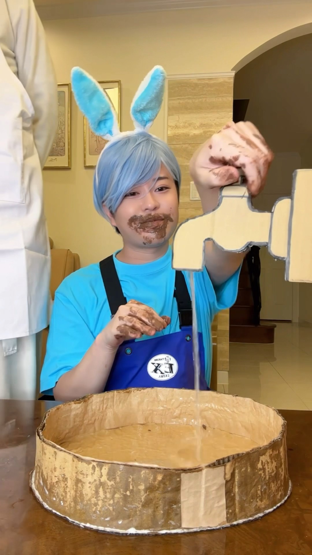 WASH ONE’S DIRTY HANDS WITH CARDBOARD WATER！#asmr