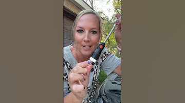 🔧2-in-1 Flashlight and Pickup Tool: Equipped with 3 LED lights to illuminate dark and narrow spaces