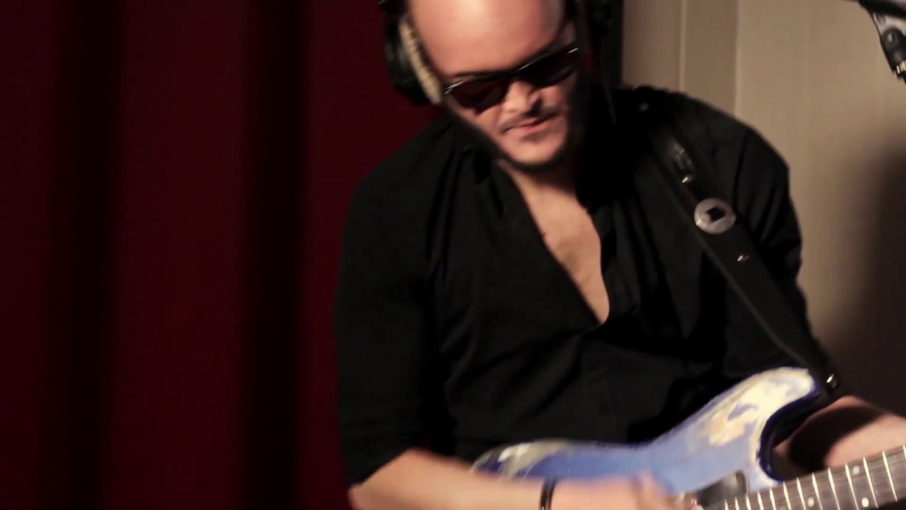LeanWolf - Lonely Wolf (Live session) - YouTube