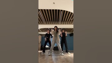 Itzy upcoming song leaked Weapons #itzy #weapons #leaked #midzy #yeji #chaeryeong  #kpop #short