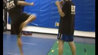 Muay Thai - Diagonal Knee Setup