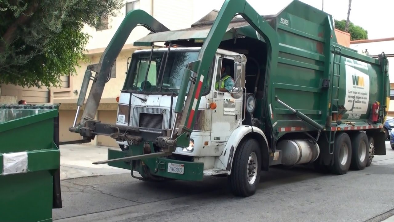 Los Angeles -- Commercial (WM)