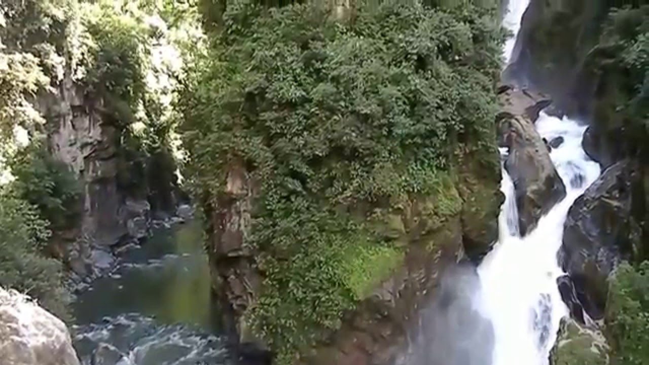 Pailon Del Diablo Banos Ecuador Youtube