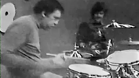 Mike Douglas 1974: Buddy Rich, Freddie Prinze, Cat...