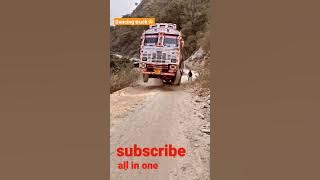 Dancing truck 😱😳 #shorts #shot #youtubeshorts #ytshorts #viral #volvo #shortsvideo #foryou #tiktok