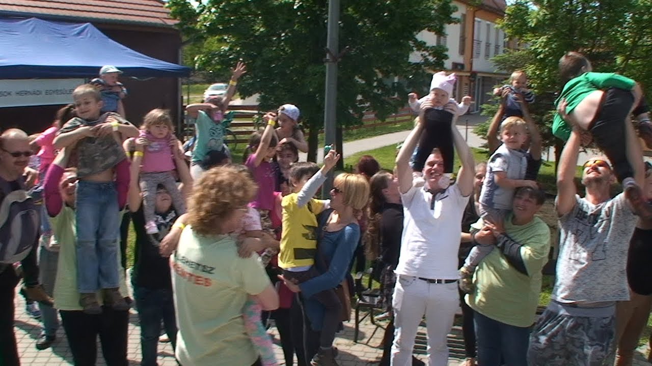 Emeljünk magasba minél több gyereket...Hernádon 2019