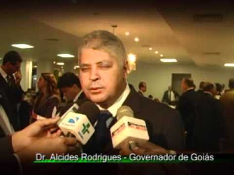 PM Goiana homenageia Ministro da Justia Luiz Paulo Barreto.wmv