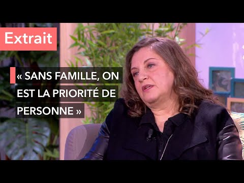 Sans enfant, elle se sent seule après le décès de sa mère - Ça commence aujourd'hui