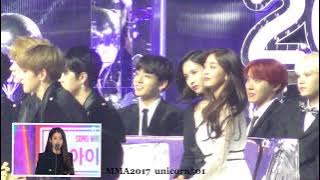 171202 BTS JUNGKOOK reaction to IU won songwriter  awards speech