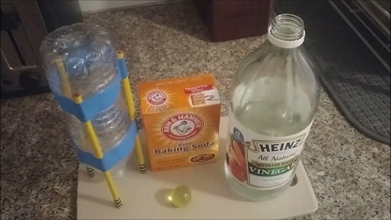 Bottle Rocket: Vinegar & Baking Soda Chemical Reaction Demo - YouTube