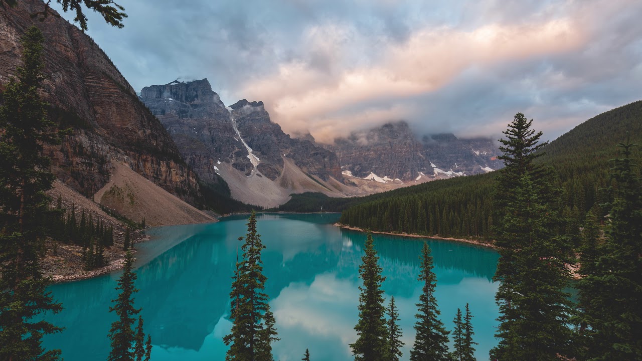 Moraine Lake Sunrise - Timelapse (4k) - YouTube