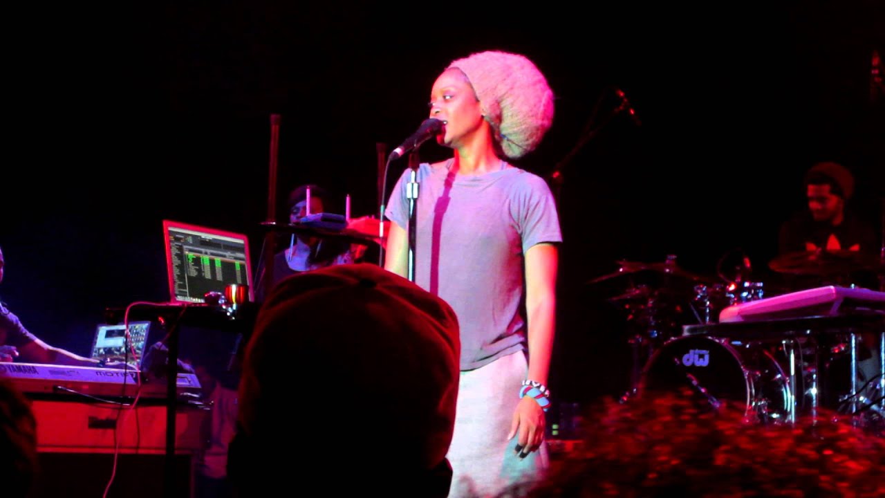 Erykah Badu // Bag Lady YouTube