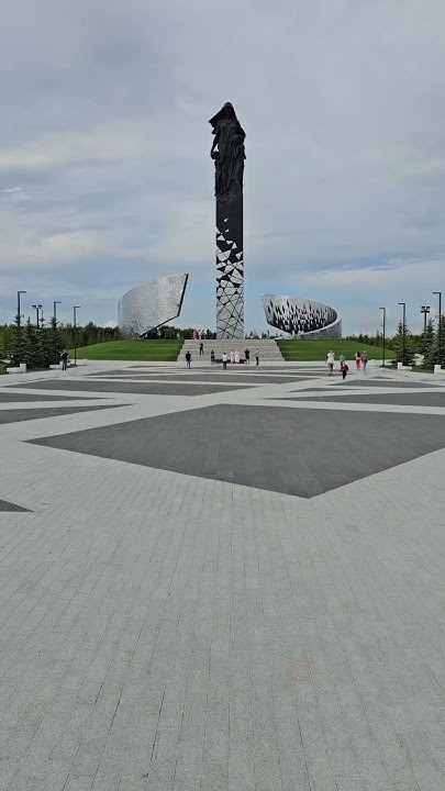 Новый памятник жертвам нацистского геноцида в Ленинградской области ...