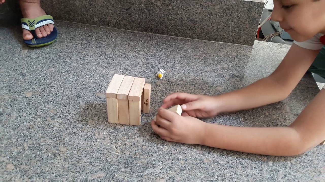 How to make a house with jenga blocks