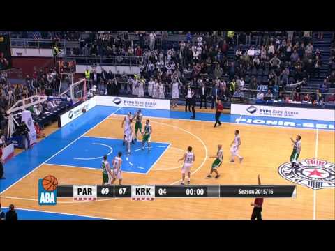 Unbelievable three-pointer by Mirko Mulalić