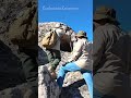 Esta CUEVA parece un antiguo REFUGIO #exploracion #cuevas