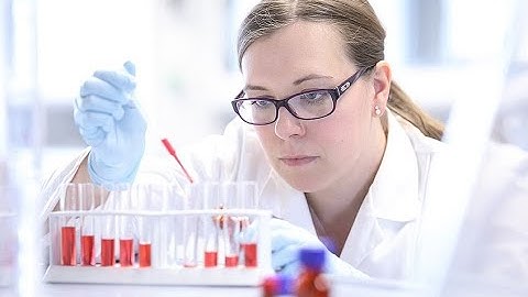 Understanding the Basics of Molecular Biology (12 Minutes)