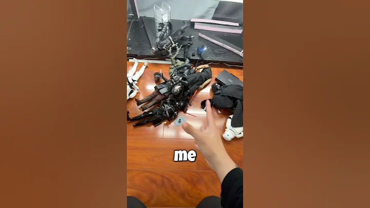 MY $3,000 HOT TOYS SHELF FELL💔