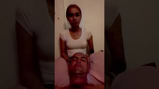 Красивая женщина (милфа) делает массаж. Привет из Таиланда #thailand #massage