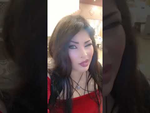 المطربه منى شاكر على رأي المثل لا تعاتب الشايب ولا ترقع الدايب