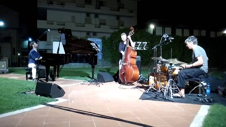 Blaiotta - Ariotta - La Fauci Trio Live at Roccell...