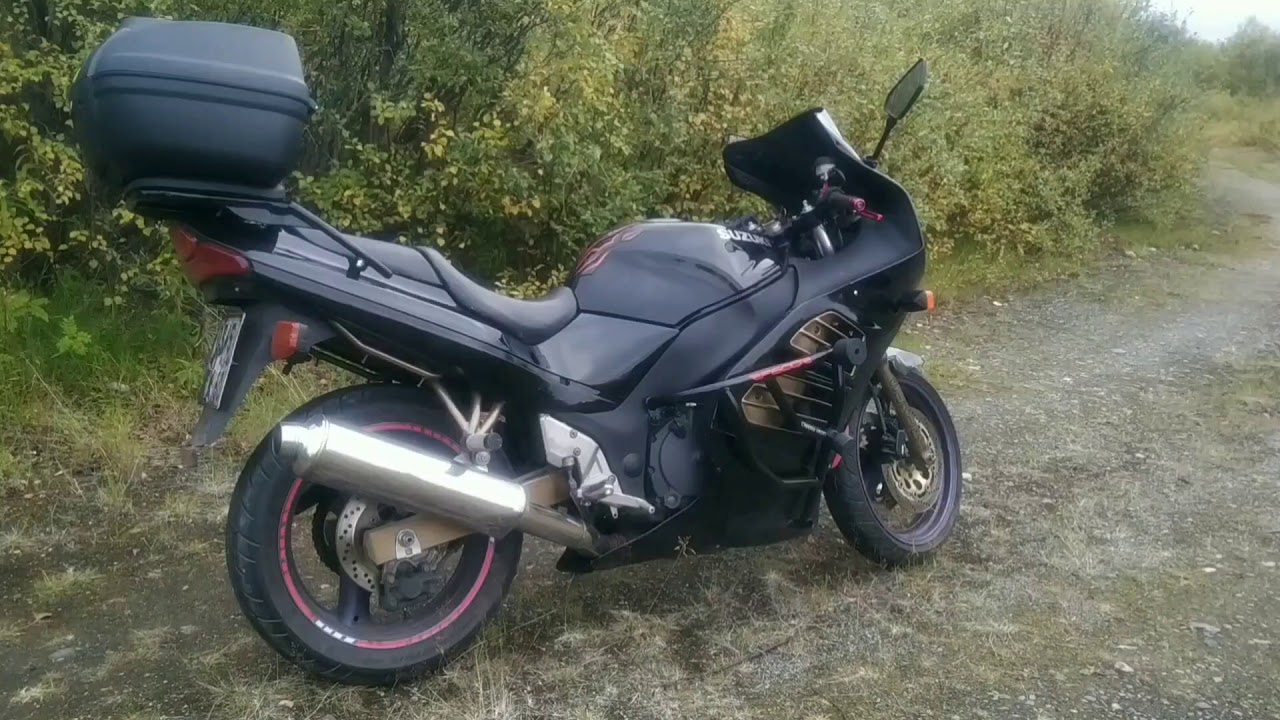 Российская 400 1. Suzuki RF 400 кофры. Кофр Suzuki rf600. Suzuki RF 600 R. Suzuki RF С кофрам.