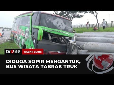 Bus Wisata di Ngawi Tabrak Truk Pengangkut Paku Bumi, Satu Tewas | Kabar Siang tvOne