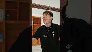Quien manda en la casa?😂😅