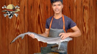 (AGE 16) SKILLS CUTTING SHARKS EASILY || SKILLS AND TECHNIQUES || FISH MARKET ACEHNESE 🔪🔥