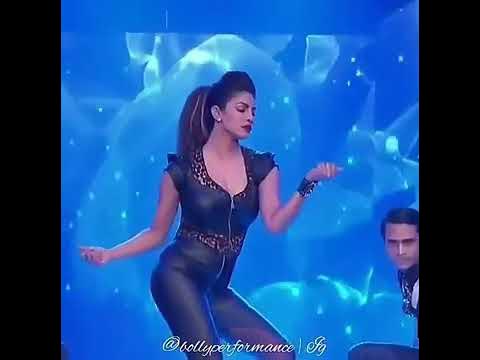 رقص حبي بريانكا شوبرا 🎊على مسرح🙅 - YouTube