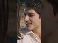 آه أين الحلقة هربت المرأة من التقبيل 