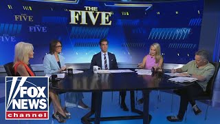 Download Lagu 'The Five': Sweaty, vacationing Dems hit new low MP3 Download Lagu 'The Five': Sweaty, vacationing Dems hit new low MP3