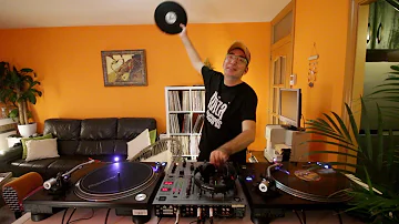 Vinyl DJ Set: House Music Classics