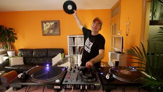 Vinyl DJ Set: House Music Classics
