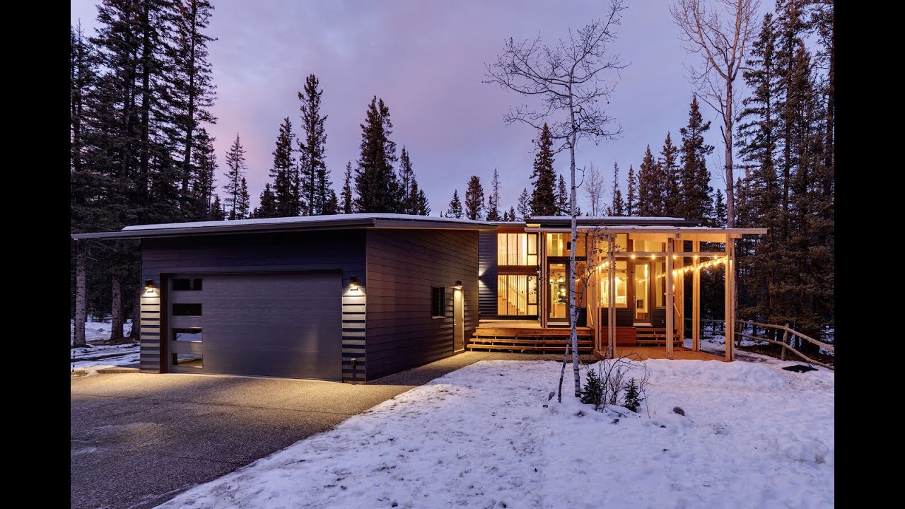 洋書 Mountain Houses Mid-Century Mountain Living, Bragg Creek, AB - Sotheby's