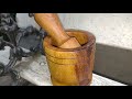 cómo se cura un mortero o molcajete de madera!!!!