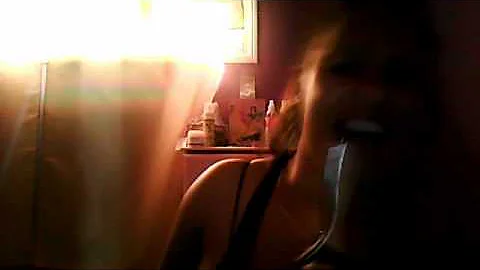 joyce collum singing by herself lol wat a show