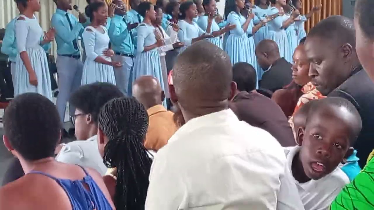 Korari absturajuru nyanirambo  mundirimbo nziza