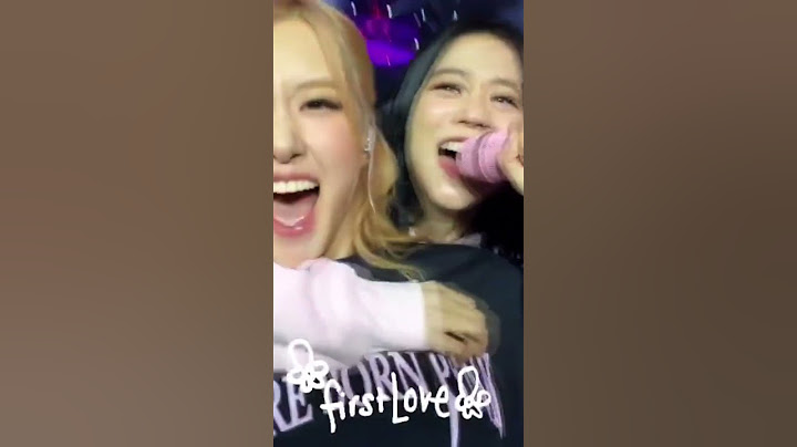 The way Jennie's reaction when Jisoo hugging Rosé  #BLACKPINK #CHAESOO