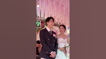 Chú rể Lê Đức trao nụ hôn ngọt ngào cho cô dâu Luna #shorts #damcuoilunaleduc