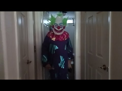 They're  Back! The Killer Klowns From Outer Space Season 2 Finale Trailer Is Finally Here!