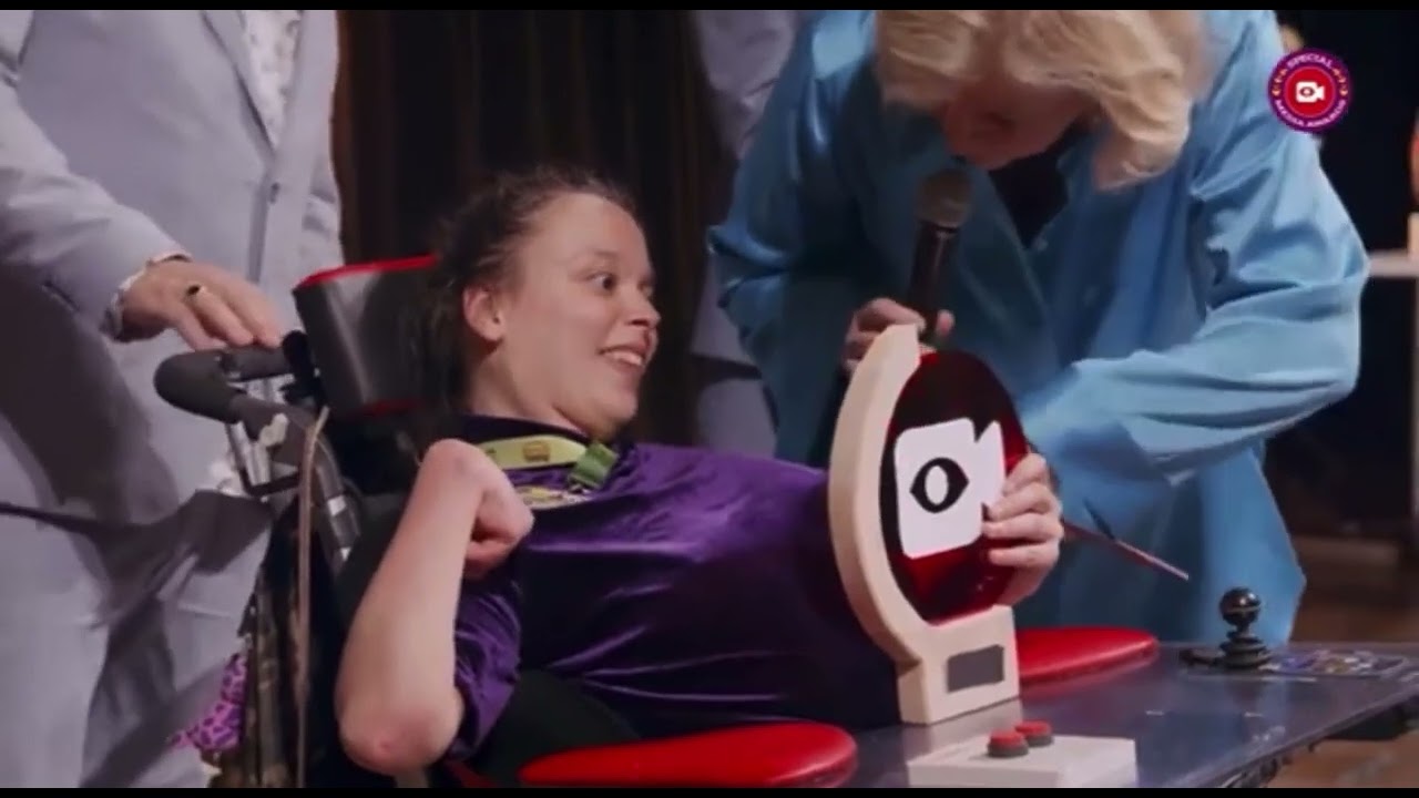 Estinea Redactie - uitreiking Special Media Award categorie redactie