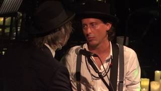 Peter Doherty & Carl Barât at Hackney Empire  - Death on the stairs