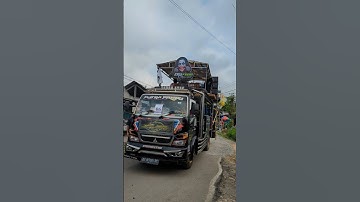 sound horeg naik truck canter modif ireng