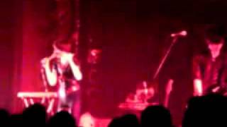 The Yeah Yeah Yeahs - Pin