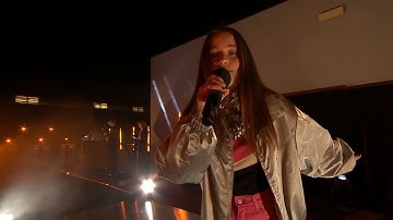 Sigrid - Mirror (live on a rooftop)