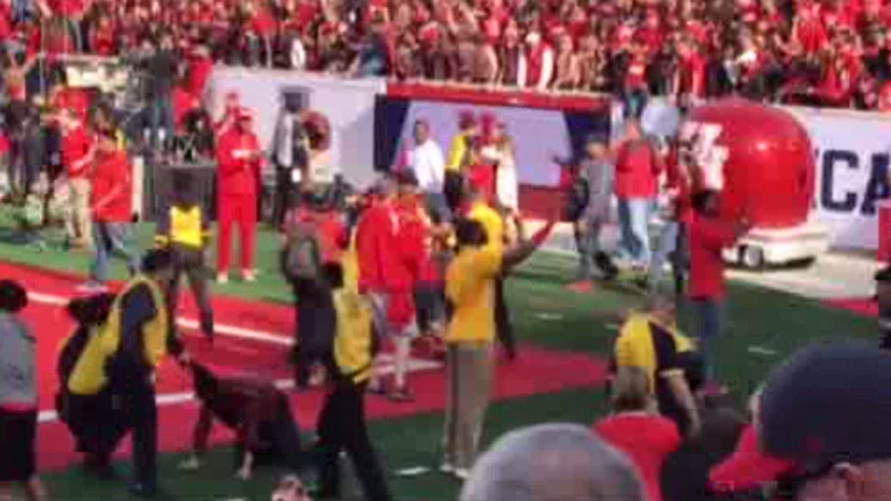 CSC Event Staff Assaulting UH Fan On Vimeo YouTube CSC Event Staff Assaulting UH Fan On Vimeo YouTube