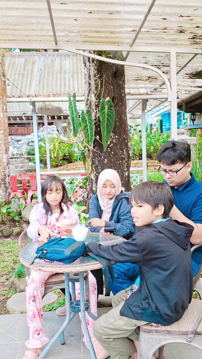 Our Peaceful Park Moment #shorts #FamilyPeace #CalmVibes #NatureTogether