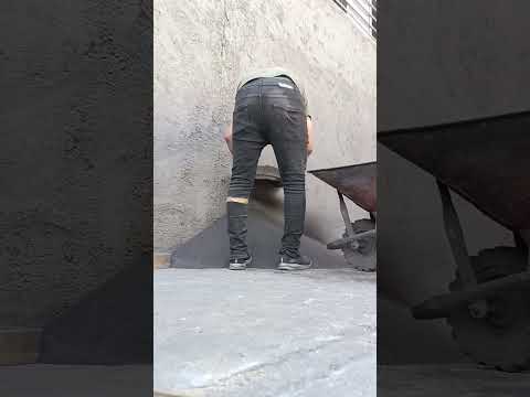 این کار ریختگری هست بعد از اتمام کار باید چون تو خاک ها برنج هست باید جدا بشه دوباره بره کوره کارگر
