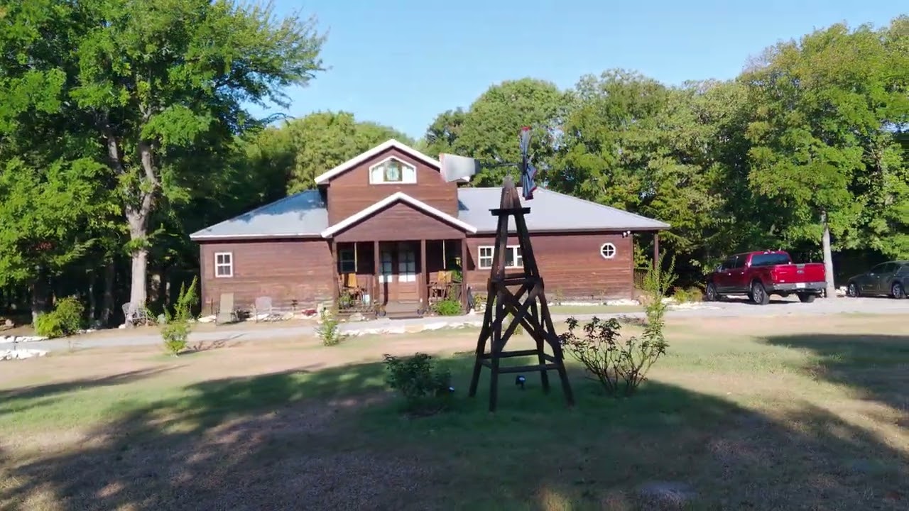 Flying Around The Front Yard 09/02/2023